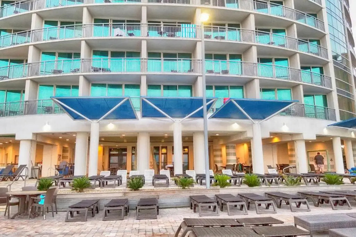 Ocean Front 6th Floor 1BR