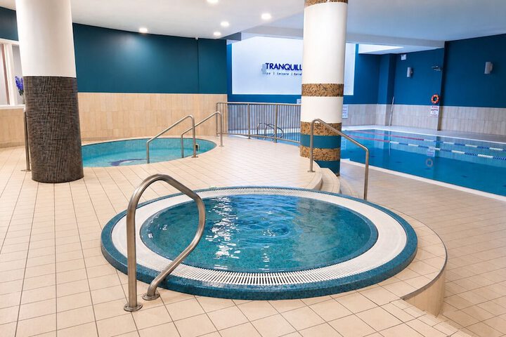 Pools & Facilities