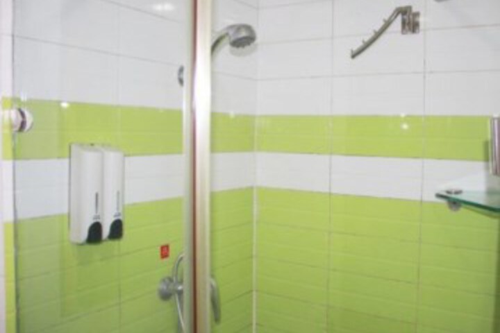 Room 2 of 8