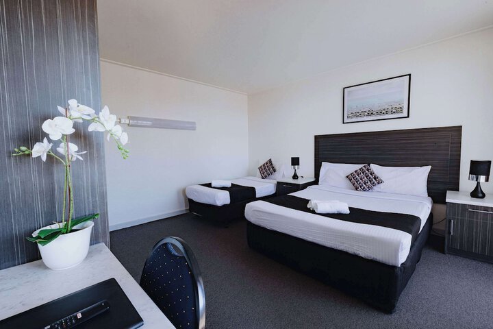 Room 42 of 84