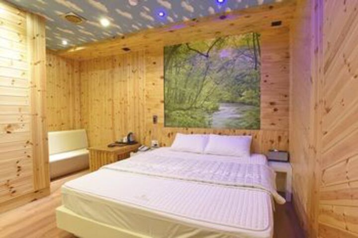 Inside Room Photo
