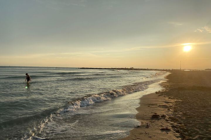 Beach 25 of 29