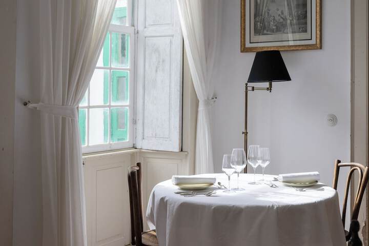 Dining 47 of 57