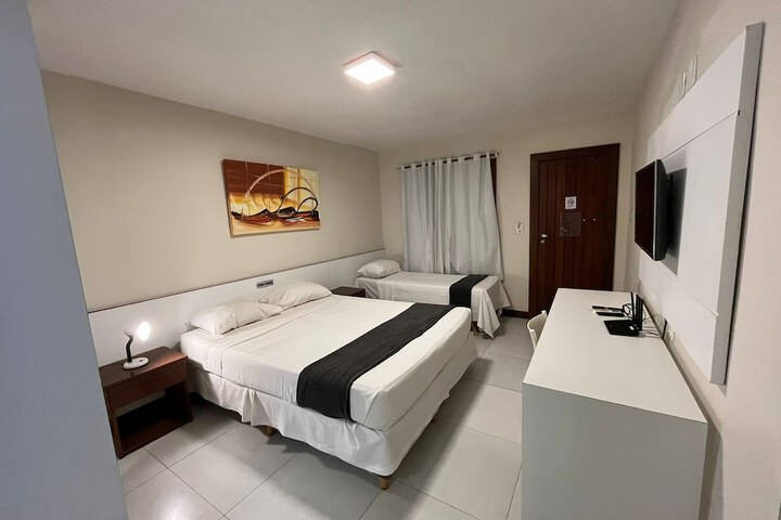 Room 8 of 19