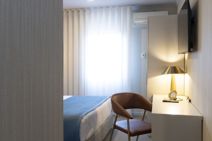 Room 17 of 70