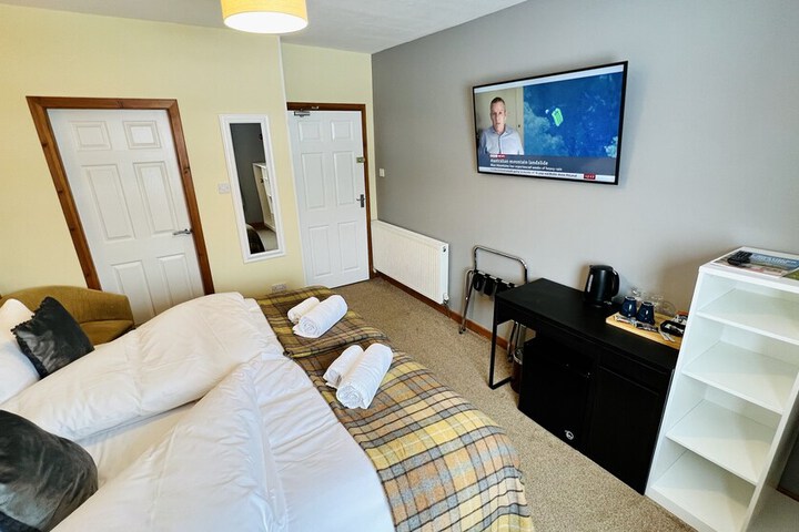 Room 87 of 133