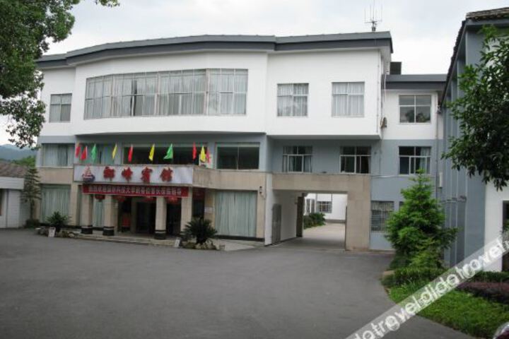 Hotel 3 of 13