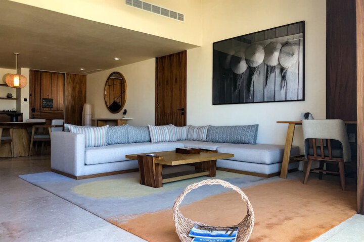 Room 56 of 180