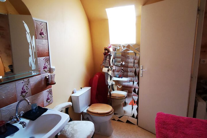 Room 9 of 59