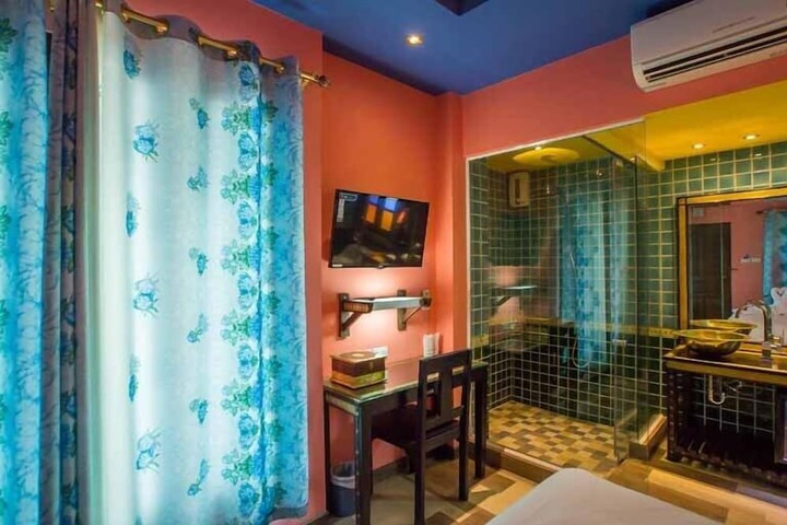 Room amenity