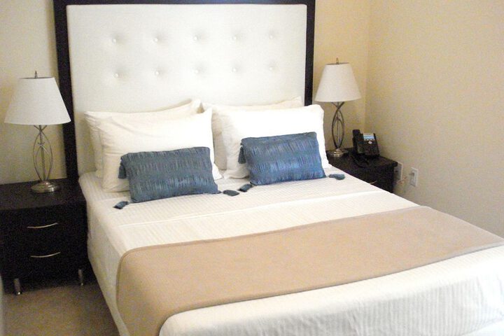 Room 9 of 129