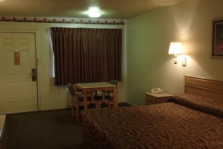 Photo of SUPER 7 INN