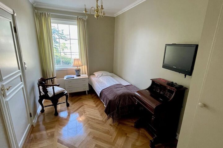 Room 17 of 135