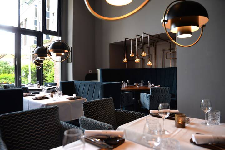 Dining 55 of 143