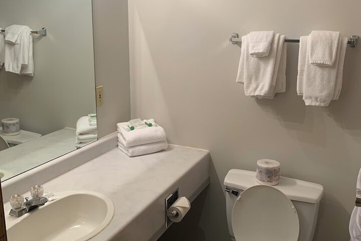 Room 33 of 50