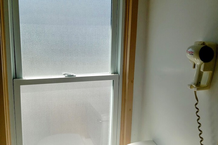 Room 81 of 183