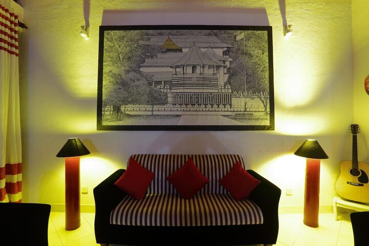 Room 30 of 68