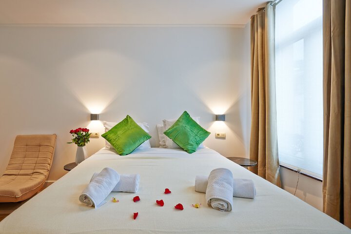Room 10 of 71