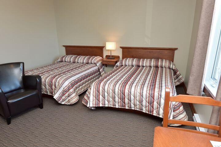 Room 2 of 49