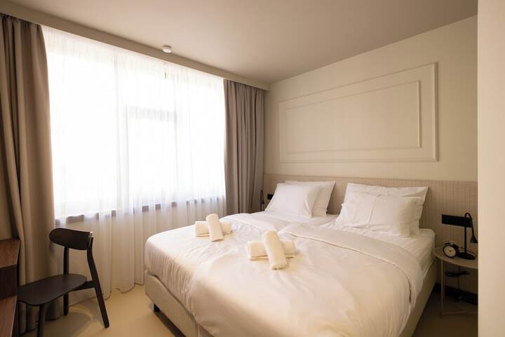 Room 35 of 133