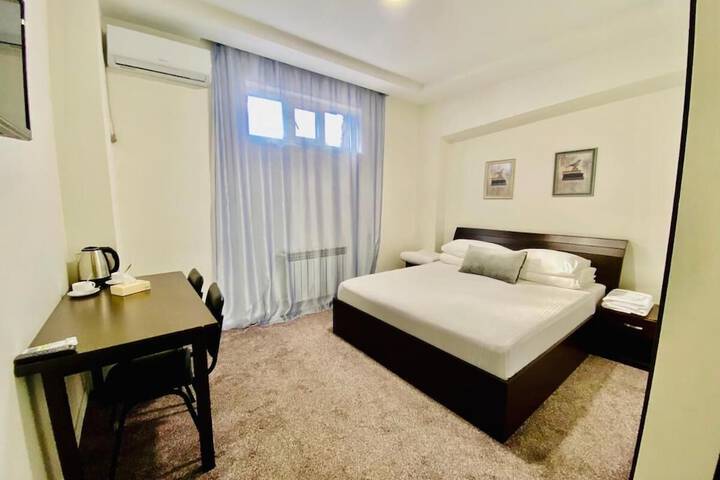 Room 15 of 22