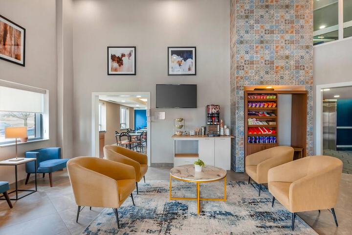 Guest Lobby