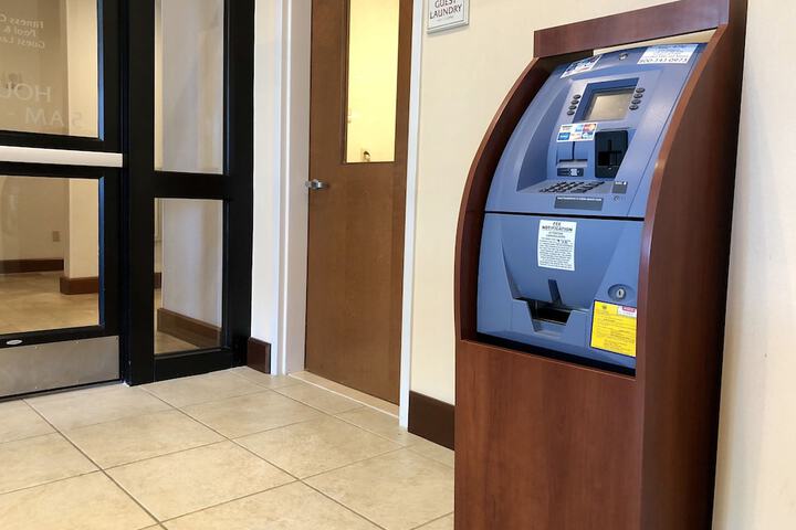 ATM/banking on site
