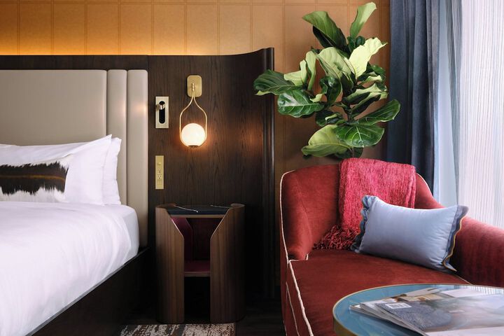 Room 4 of 23