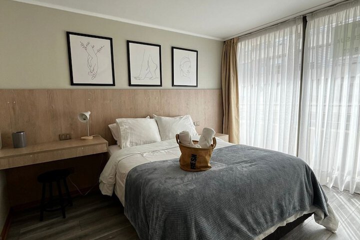 Room 2 of 12