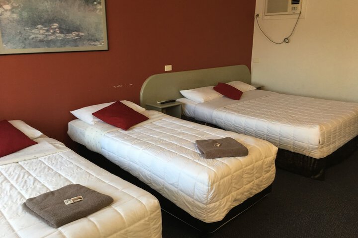 Room 13 of 78