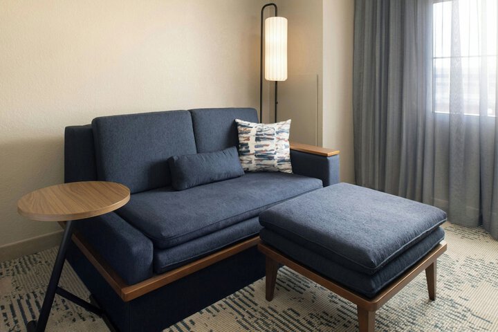 Room 19 of 64