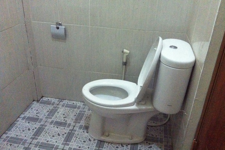 Room 17 of 27