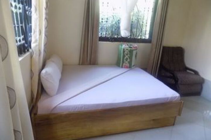 Room 32 of 67