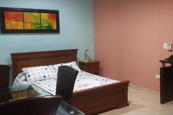 Room 8 of 40