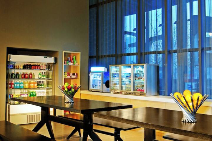 Dining Photos
