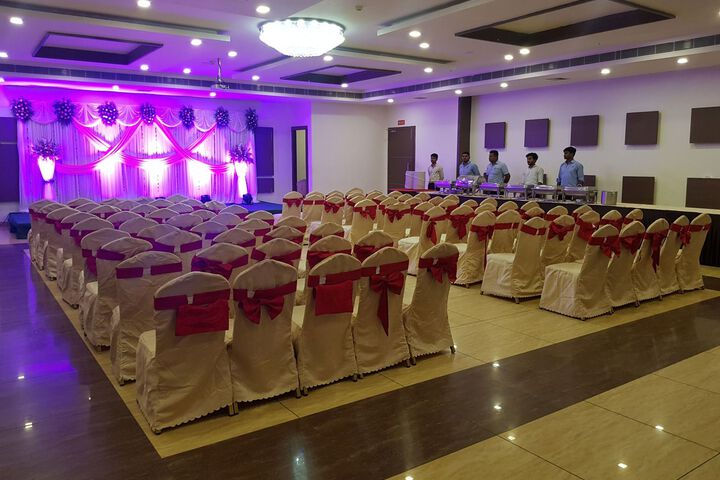 Ballroom/Hall 6 of 26