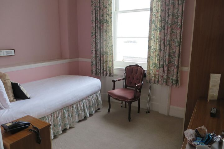 Room 46 of 74