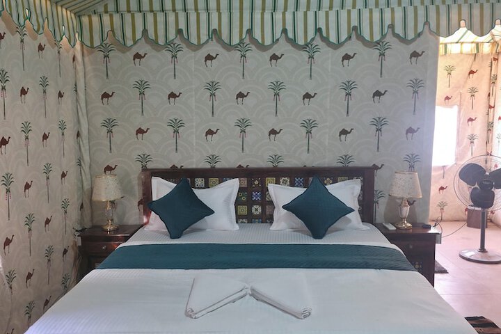 Room 4 of 42