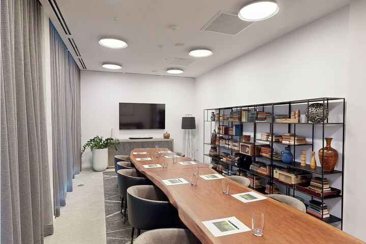 Meeting facility