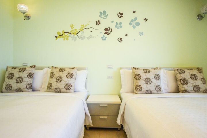 Room 13 of 47