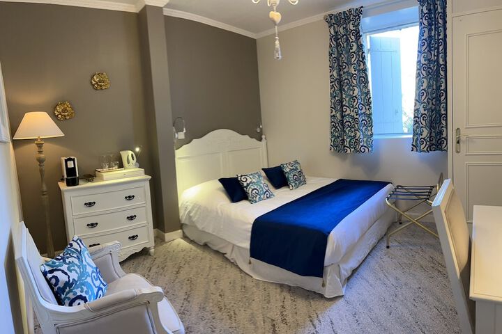 Room 26 of 104