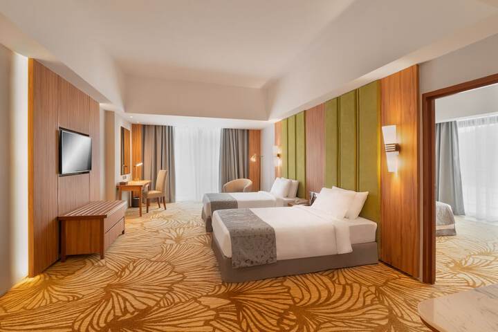 Room 10 of 45