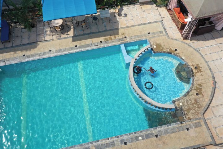 Pool 31 of 53