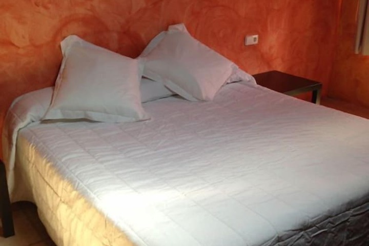 Room 8 of 29