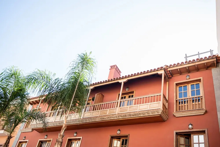 Exterior of APT SAN Telmo P.dlacruz