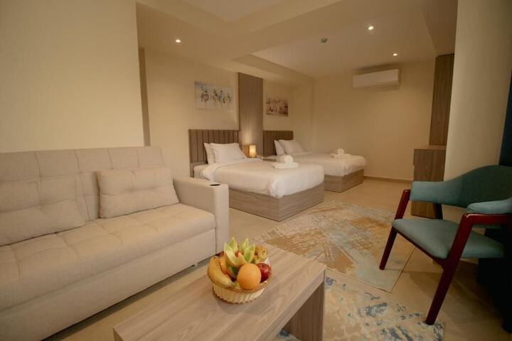 Room 8 of 110