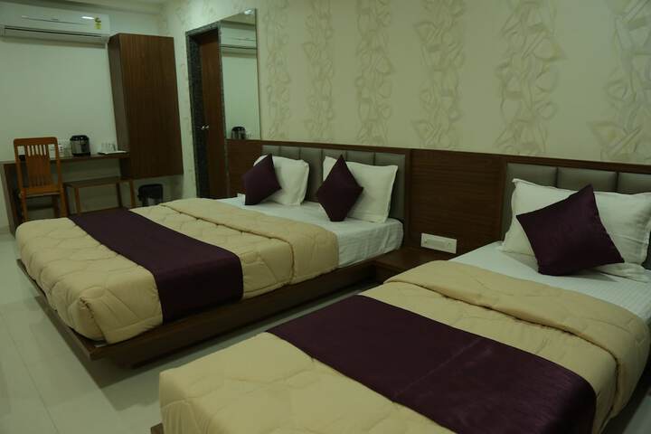 Room 26 of 54