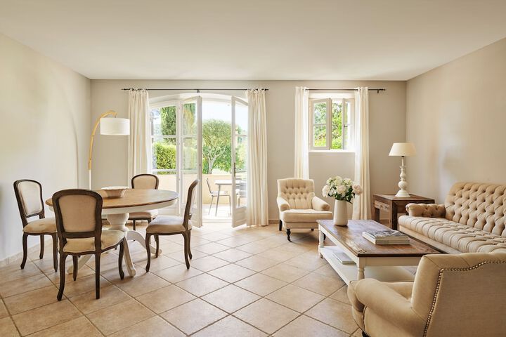 Room 21 of 53