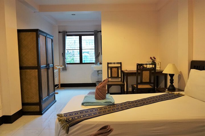 Room 15 of 30