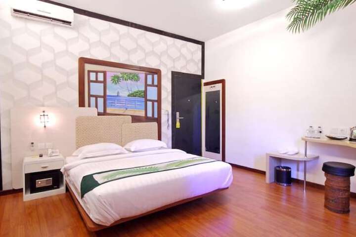 Room 10 of 55